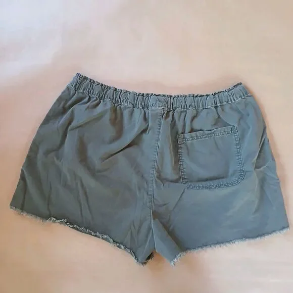 No Boundaries Shorts Womens XXXL (21) Green Casual Basic Loungewear Aesthetic - Picture 2 of 6